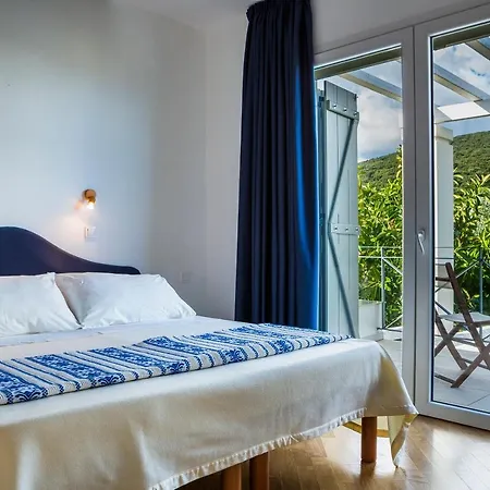 Hermes Villa *